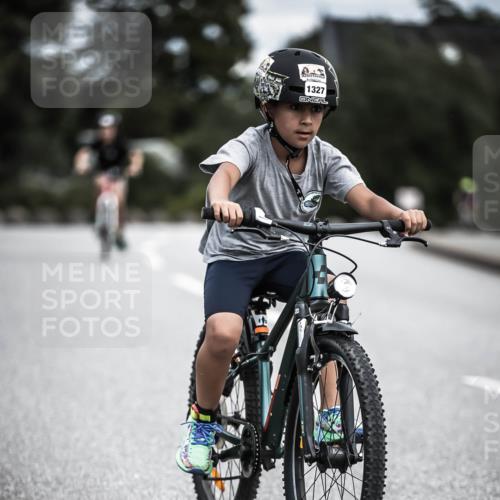 21.06.2026 - 29. Vierlanden-Triathlon H.Heesch http://msf.ph/oto/9926908 21.06.2026 14:59:52 Radfahren 1327 meine-sportfotos.de