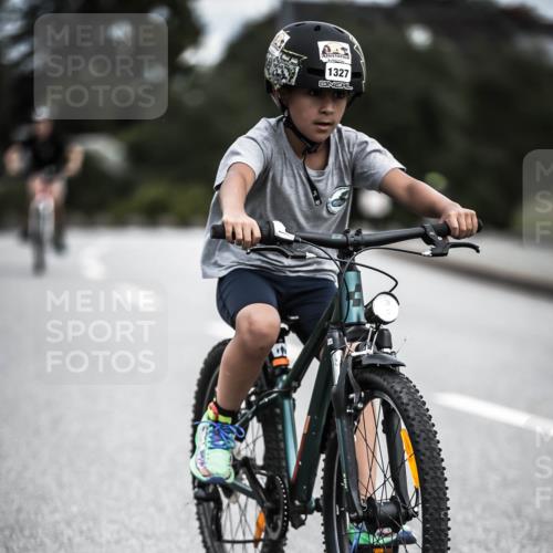 21.06.2026 - 29. Vierlanden-Triathlon H.Heesch http://msf.ph/oto/9926912 21.06.2026 14:59:52 Radfahren 1327 meine-sportfotos.de