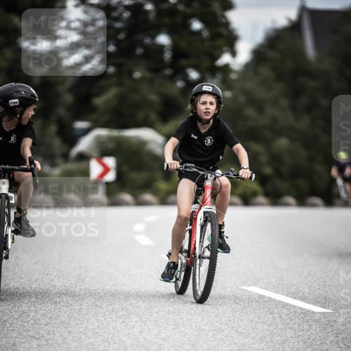 21.06.2026 - 29. Vierlanden-Triathlon H.Heesch http://msf.ph/oto/9926920 21.06.2026 14:59:54 Radfahren 08, 1308, 1298 meine-sportfotos.de