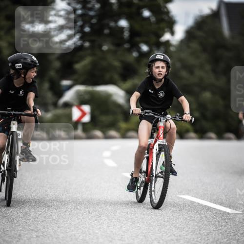 21.06.2026 - 29. Vierlanden-Triathlon H.Heesch http://msf.ph/oto/9926922 21.06.2026 14:59:54 Radfahren 1308, 08, 1298 meine-sportfotos.de