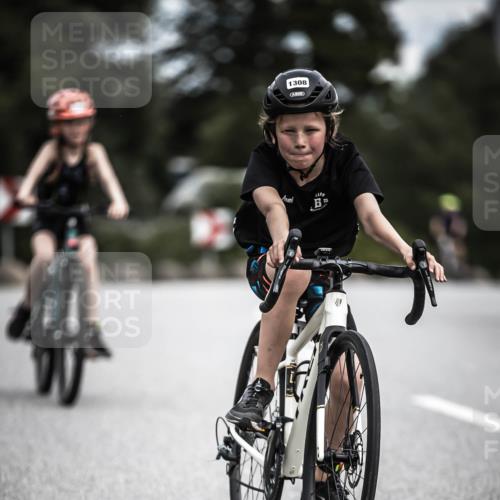 21.06.2026 - 29. Vierlanden-Triathlon H.Heesch http://msf.ph/oto/9926932 21.06.2026 14:59:55 Radfahren 1308 meine-sportfotos.de