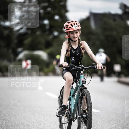 21.06.2026 - 29. Vierlanden-Triathlon H.Heesch http://msf.ph/oto/9926942 21.06.2026 14:59:57 Radfahren 1310 meine-sportfotos.de