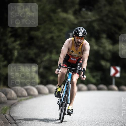 21.06.2026 - 29. Vierlanden-Triathlon H.Heesch http://msf.ph/oto/9926947 21.06.2026 13:30:24 Radfahren 1221 meine-sportfotos.de