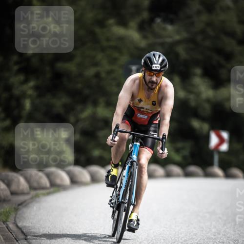 21.06.2026 - 29. Vierlanden-Triathlon H.Heesch http://msf.ph/oto/9926949 21.06.2026 13:30:24 Radfahren 1221 meine-sportfotos.de