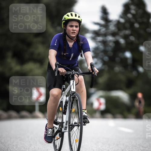 21.06.2026 - 29. Vierlanden-Triathlon H.Heesch http://msf.ph/oto/9926966 21.06.2026 15:00:08 Radfahren 1 meine-sportfotos.de