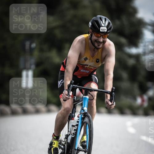 21.06.2026 - 29. Vierlanden-Triathlon H.Heesch http://msf.ph/oto/9926967 21.06.2026 13:30:24 Radfahren 1221 meine-sportfotos.de
