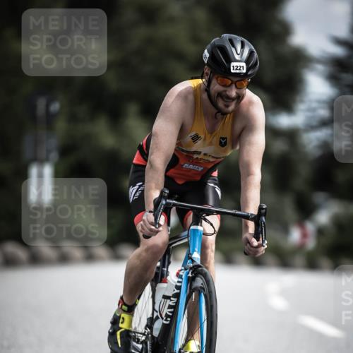 21.06.2026 - 29. Vierlanden-Triathlon H.Heesch http://msf.ph/oto/9926969 21.06.2026 13:30:25 Radfahren 1221 meine-sportfotos.de