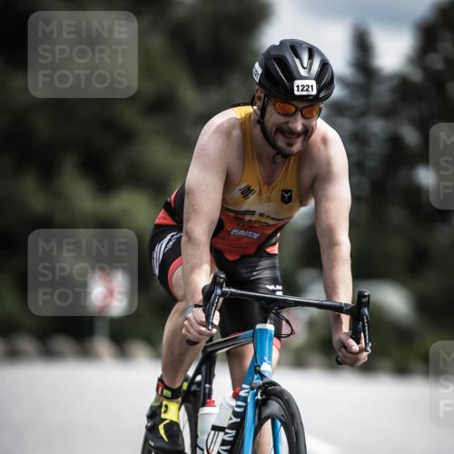 21.06.2026 - 29. Vierlanden-Triathlon H.Heesch http://msf.ph/oto/9926975 21.06.2026 13:30:25 Radfahren 1221 meine-sportfotos.de
