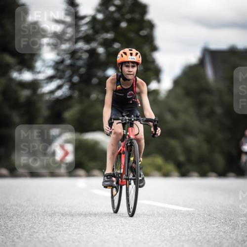21.06.2026 - 29. Vierlanden-Triathlon H.Heesch http://msf.ph/oto/9926976 21.06.2026 15:00:18 Radfahren 1326 meine-sportfotos.de