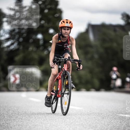 21.06.2026 - 29. Vierlanden-Triathlon H.Heesch http://msf.ph/oto/9926984 21.06.2026 15:00:18 Radfahren 1326 meine-sportfotos.de