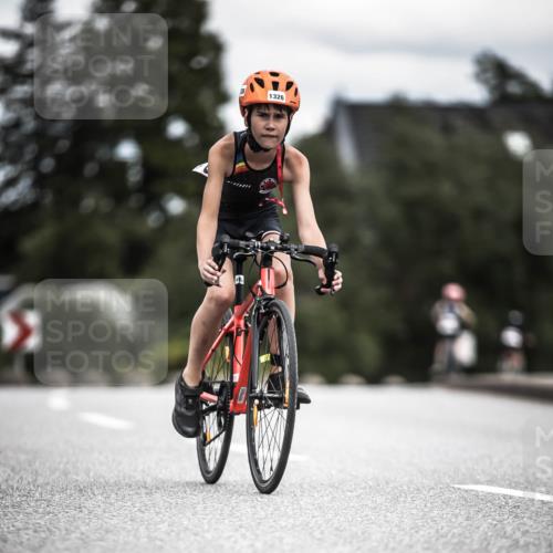 21.06.2026 - 29. Vierlanden-Triathlon H.Heesch http://msf.ph/oto/9926988 21.06.2026 15:00:18 Radfahren 1326 meine-sportfotos.de