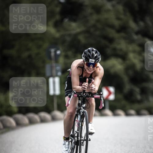 21.06.2026 - 29. Vierlanden-Triathlon H.Heesch http://msf.ph/oto/9926999 21.06.2026 13:30:37 Radfahren 1207 meine-sportfotos.de