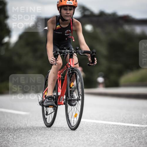 21.06.2026 - 29. Vierlanden-Triathlon H.Heesch http://msf.ph/oto/9927006 21.06.2026 15:00:19 Radfahren 1326 meine-sportfotos.de