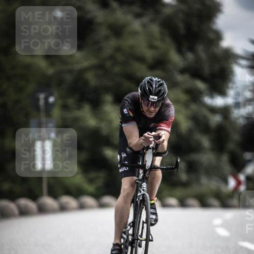 21.06.2026 - 29. Vierlanden-Triathlon H.Heesch http://msf.ph/oto/9927039 21.06.2026 13:30:39 Radfahren 11, 0, 1094 meine-sportfotos.de