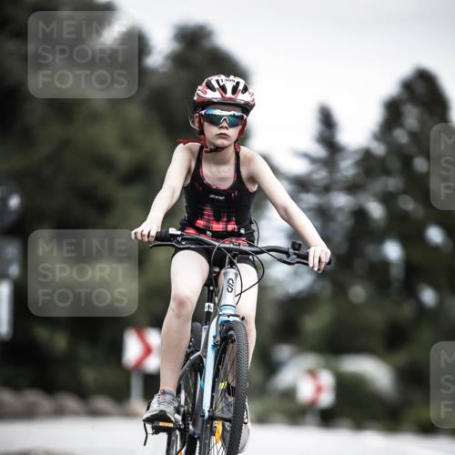 21.06.2026 - 29. Vierlanden-Triathlon H.Heesch http://msf.ph/oto/9927052 21.06.2026 15:00:48 Radfahren 1309 meine-sportfotos.de