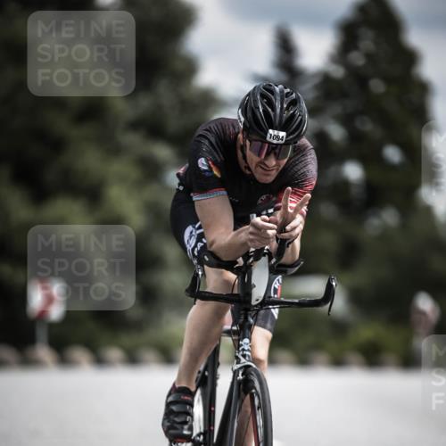 21.06.2026 - 29. Vierlanden-Triathlon H.Heesch http://msf.ph/oto/9927055 21.06.2026 13:30:39 Radfahren 1094 meine-sportfotos.de
