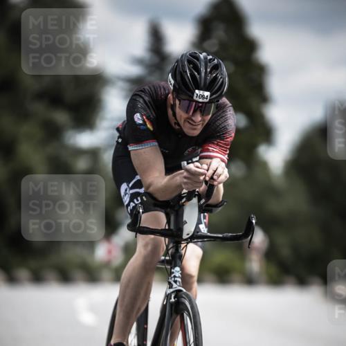 21.06.2026 - 29. Vierlanden-Triathlon H.Heesch http://msf.ph/oto/9927059 21.06.2026 13:30:40 Radfahren 1094 meine-sportfotos.de