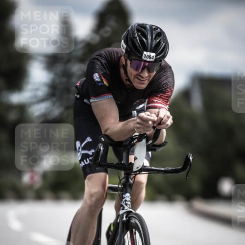 21.06.2026 - 29. Vierlanden-Triathlon H.Heesch http://msf.ph/oto/9927063 21.06.2026 13:30:40 Radfahren 1094 meine-sportfotos.de