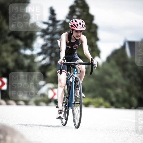 21.06.2026 - 29. Vierlanden-Triathlon H.Heesch http://msf.ph/oto/9927091 21.06.2026 14:54:39 Radfahren 1260 meine-sportfotos.de