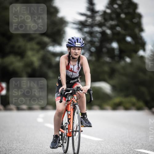 21.06.2026 - 29. Vierlanden-Triathlon H.Heesch http://msf.ph/oto/9927105 21.06.2026 15:02:18 Radfahren 1318 meine-sportfotos.de