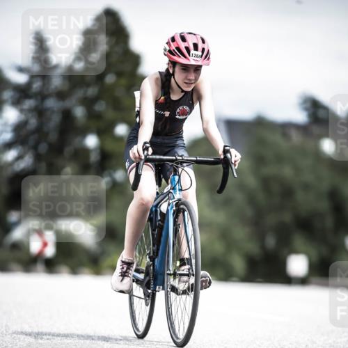 21.06.2026 - 29. Vierlanden-Triathlon H.Heesch http://msf.ph/oto/9927106 21.06.2026 14:54:39 Radfahren 1260 meine-sportfotos.de
