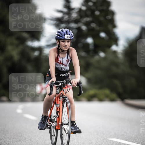 21.06.2026 - 29. Vierlanden-Triathlon H.Heesch http://msf.ph/oto/9927113 21.06.2026 15:02:18 Radfahren 1318 meine-sportfotos.de