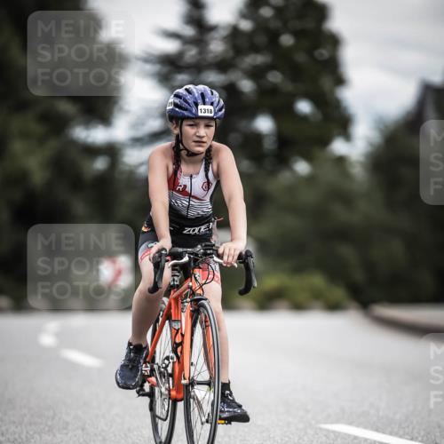 21.06.2026 - 29. Vierlanden-Triathlon H.Heesch http://msf.ph/oto/9927115 21.06.2026 15:02:18 Radfahren 1318 meine-sportfotos.de