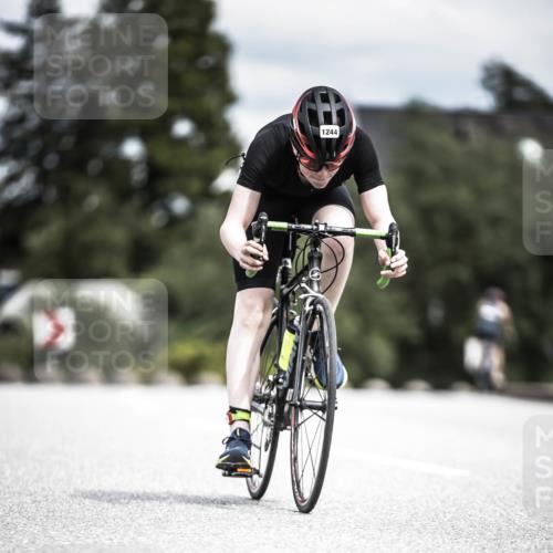 21.06.2026 - 29. Vierlanden-Triathlon H.Heesch http://msf.ph/oto/9927126 21.06.2026 14:54:59 Radfahren 1244 meine-sportfotos.de