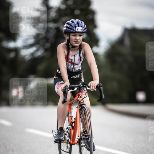 21.06.2026 - 29. Vierlanden-Triathlon H.Heesch http://msf.ph/oto/9927129 21.06.2026 15:02:18 Radfahren 1318 meine-sportfotos.de