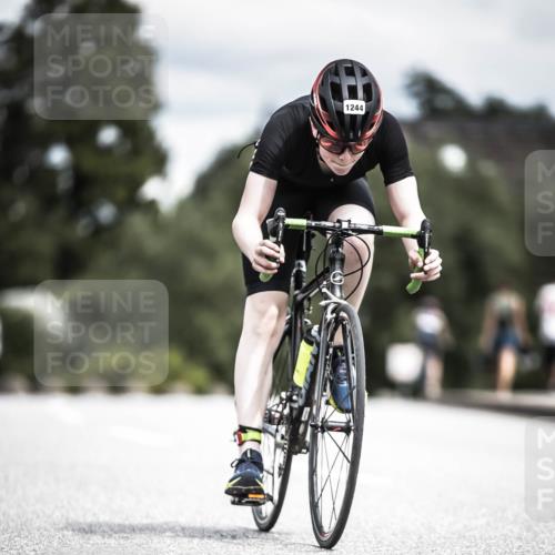 21.06.2026 - 29. Vierlanden-Triathlon H.Heesch http://msf.ph/oto/9927134 21.06.2026 14:54:59 Radfahren 1244 meine-sportfotos.de
