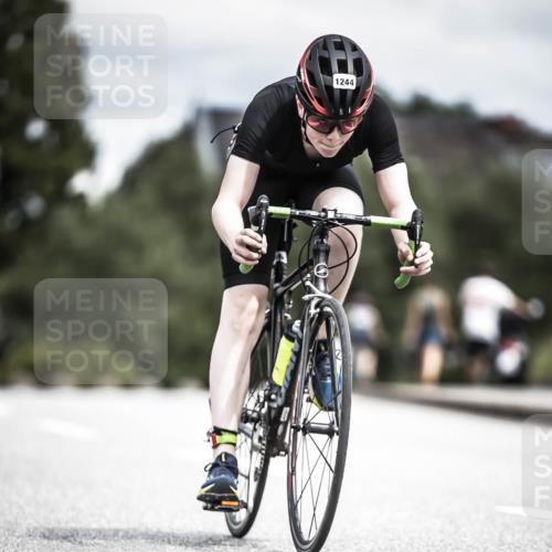 21.06.2026 - 29. Vierlanden-Triathlon H.Heesch http://msf.ph/oto/9927138 21.06.2026 14:54:59 Radfahren 1244 meine-sportfotos.de