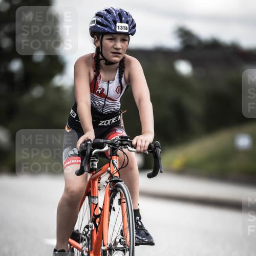 21.06.2026 - 29. Vierlanden-Triathlon H.Heesch http://msf.ph/oto/9927148 21.06.2026 15:02:19 Radfahren 1318 meine-sportfotos.de