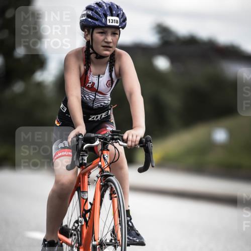 21.06.2026 - 29. Vierlanden-Triathlon H.Heesch http://msf.ph/oto/9927150 21.06.2026 15:02:19 Radfahren 1318 meine-sportfotos.de