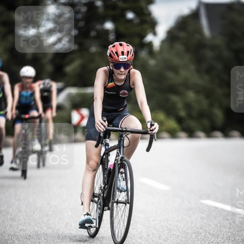 21.06.2026 - 29. Vierlanden-Triathlon H.Heesch http://msf.ph/oto/9927175 21.06.2026 14:55:29 Radfahren 1236 meine-sportfotos.de