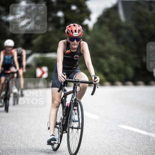21.06.2026 - 29. Vierlanden-Triathlon H.Heesch http://msf.ph/oto/9927177 21.06.2026 14:55:29 Radfahren 1236 meine-sportfotos.de