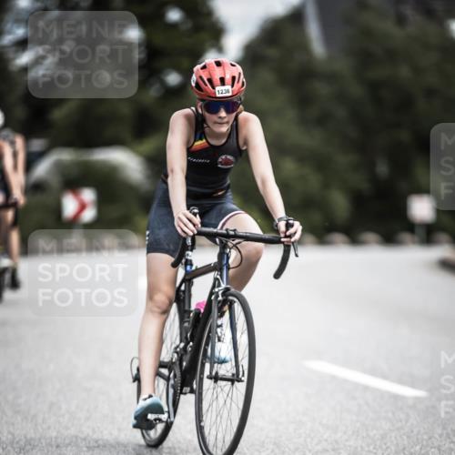 21.06.2026 - 29. Vierlanden-Triathlon H.Heesch http://msf.ph/oto/9927181 21.06.2026 14:55:29 Radfahren 1236 meine-sportfotos.de