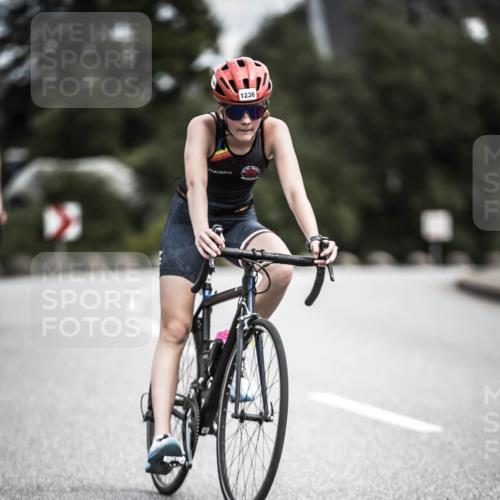 21.06.2026 - 29. Vierlanden-Triathlon H.Heesch http://msf.ph/oto/9927182 21.06.2026 14:55:29 Radfahren 1236 meine-sportfotos.de