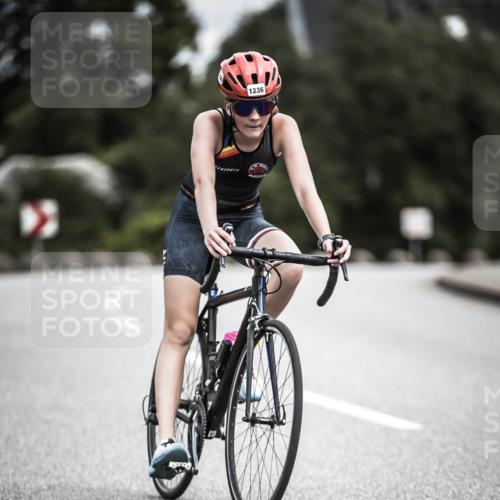 21.06.2026 - 29. Vierlanden-Triathlon H.Heesch http://msf.ph/oto/9927183 21.06.2026 14:55:29 Radfahren 1236 meine-sportfotos.de