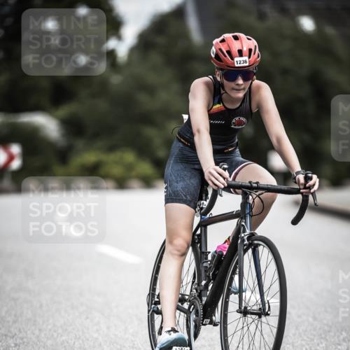 21.06.2026 - 29. Vierlanden-Triathlon H.Heesch http://msf.ph/oto/9927186 21.06.2026 14:55:30 Radfahren 1236 meine-sportfotos.de