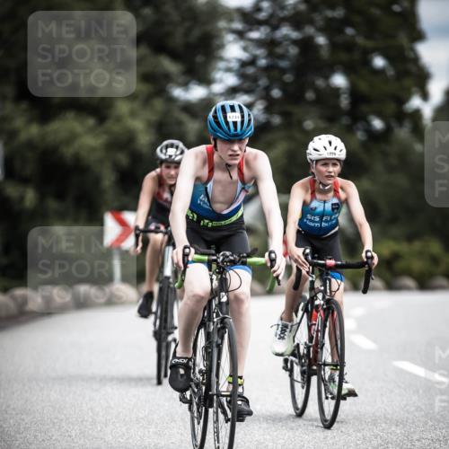 21.06.2026 - 29. Vierlanden-Triathlon H.Heesch http://msf.ph/oto/9927188 21.06.2026 14:55:30 Radfahren 1234, 1229, 5, 1 meine-sportfotos.de