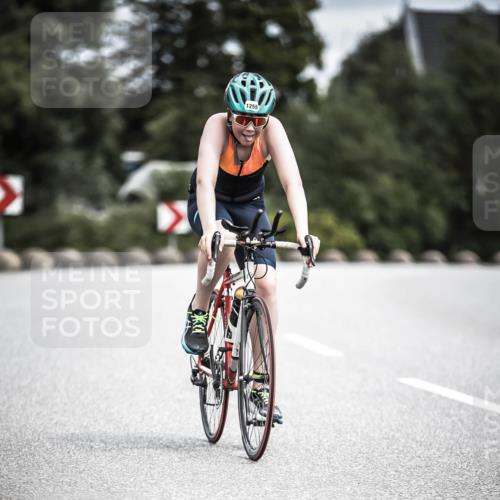 21.06.2026 - 29. Vierlanden-Triathlon H.Heesch http://msf.ph/oto/9927236 21.06.2026 14:55:58 Radfahren 1255 meine-sportfotos.de