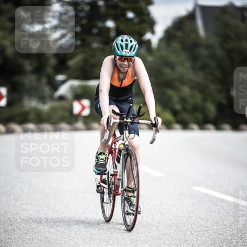21.06.2026 - 29. Vierlanden-Triathlon H.Heesch http://msf.ph/oto/9927237 21.06.2026 14:55:58 Radfahren 1255 meine-sportfotos.de