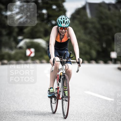 21.06.2026 - 29. Vierlanden-Triathlon H.Heesch http://msf.ph/oto/9927240 21.06.2026 14:55:59 Radfahren 1255 meine-sportfotos.de