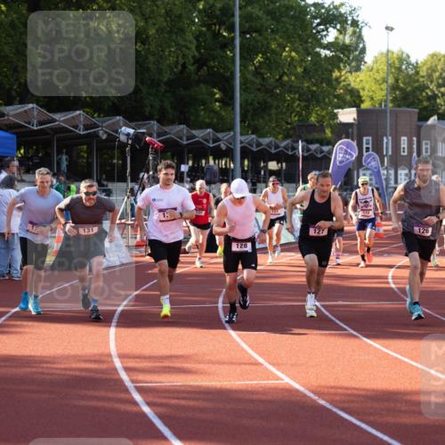 08.08.2026 - Nacht der Zehner Michael Strokosch http://msf.ph/oto/9927870 08.08.2026 17:12:46 Laufen 131, 128, 123, 127, 119, 126, 115, 114 meine-sportfotos.de