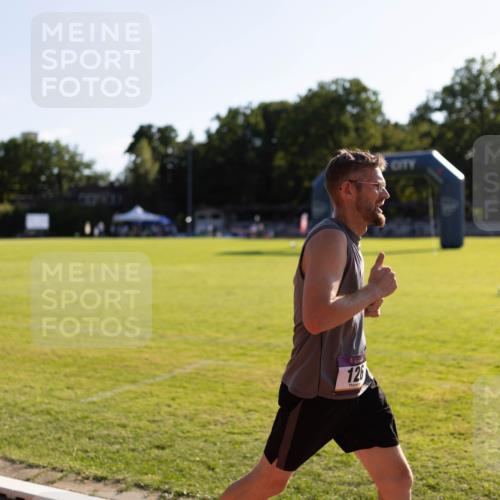 08.08.2026 - Nacht der Zehner Michael Strokosch http://msf.ph/oto/9928288 08.08.2026 17:45:14 Laufen 126 meine-sportfotos.de