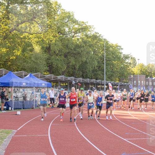 08.08.2026 - Nacht der Zehner Michael Strokosch http://msf.ph/oto/9928637 08.08.2026 18:12:20 Laufen 103, 102, 101, 100, 99, 0, 02 meine-sportfotos.de