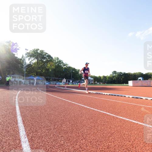 08.08.2026 - Nacht der Zehner Michael Strokosch http://msf.ph/oto/9928690 08.08.2026 18:15:22 Laufen 102 meine-sportfotos.de