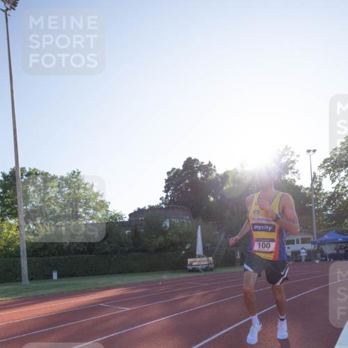 08.08.2026 - Nacht der Zehner Michael Strokosch http://msf.ph/oto/9928814 08.08.2026 18:18:29 Laufen 100 meine-sportfotos.de