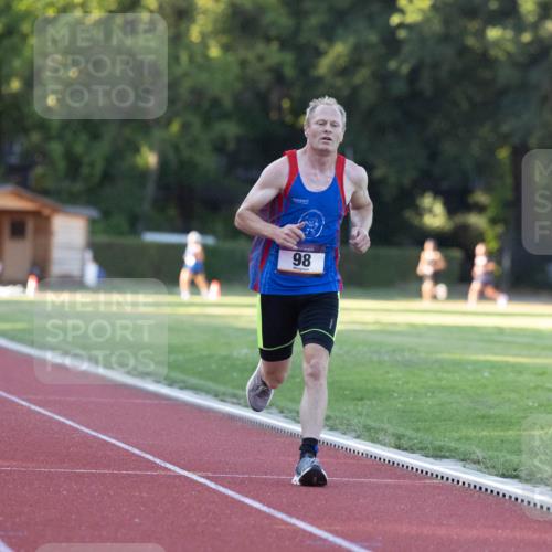 08.08.2026 - Nacht der Zehner Michael Strokosch http://msf.ph/oto/9928823 08.08.2026 18:20:48 Laufen 98 meine-sportfotos.de