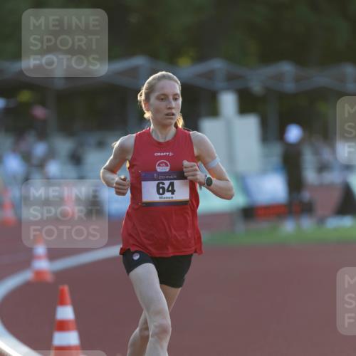 08.08.2026 - Nacht der Zehner Michael Strokosch http://msf.ph/oto/9929822 08.08.2026 19:33:53 Laufen 64 meine-sportfotos.de